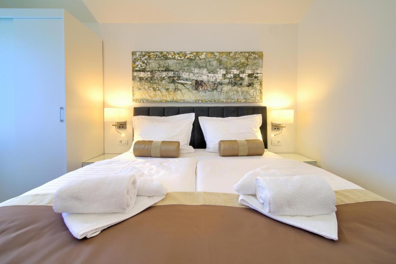 Apartments Adria Danka Кърк Екстериор снимка