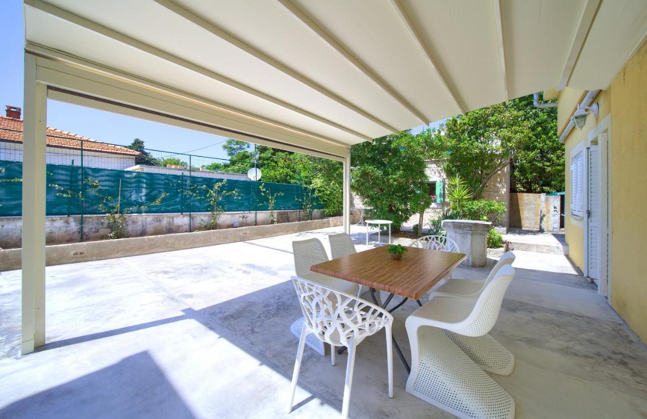 Apartments Adria Danka Кърк Екстериор снимка